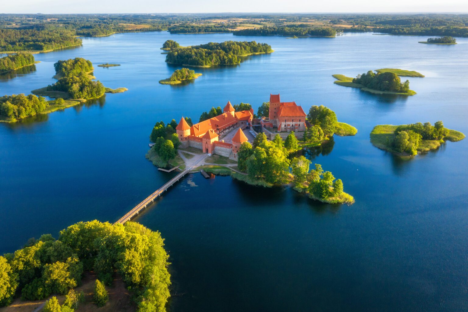 litouwen-trakai-kasteel-christoffel-travel-scaled.jpg