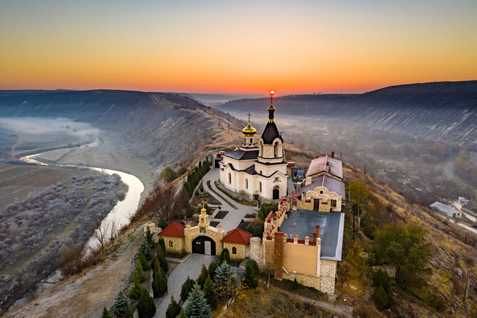 moldavie-orhei-klooster-scaled.jpg